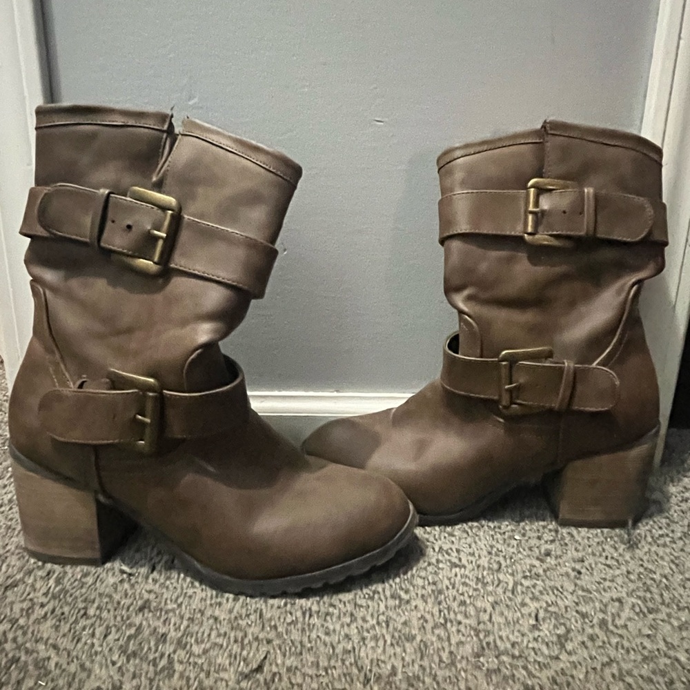 Brown Diba brand boots